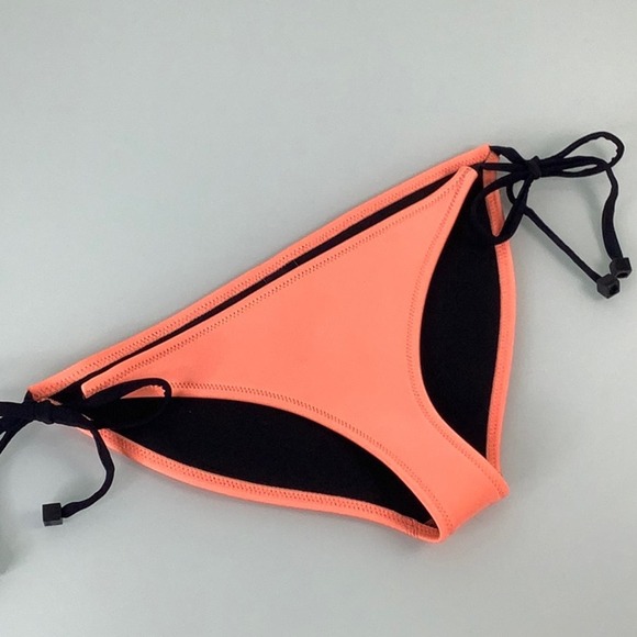 Triangl Side tie bikini bottom coral Neoprene discontinued Size Small - Picture 5 of 12